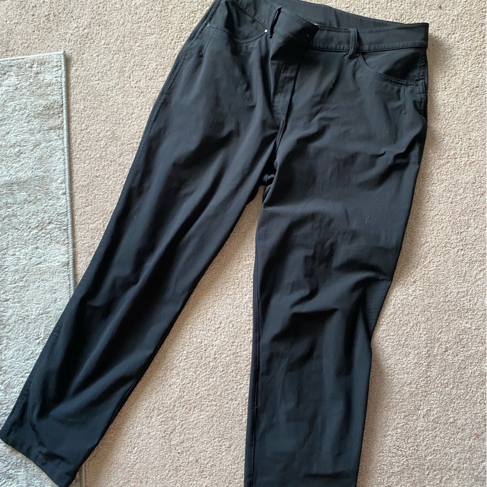 Lululemon city sleek size 12